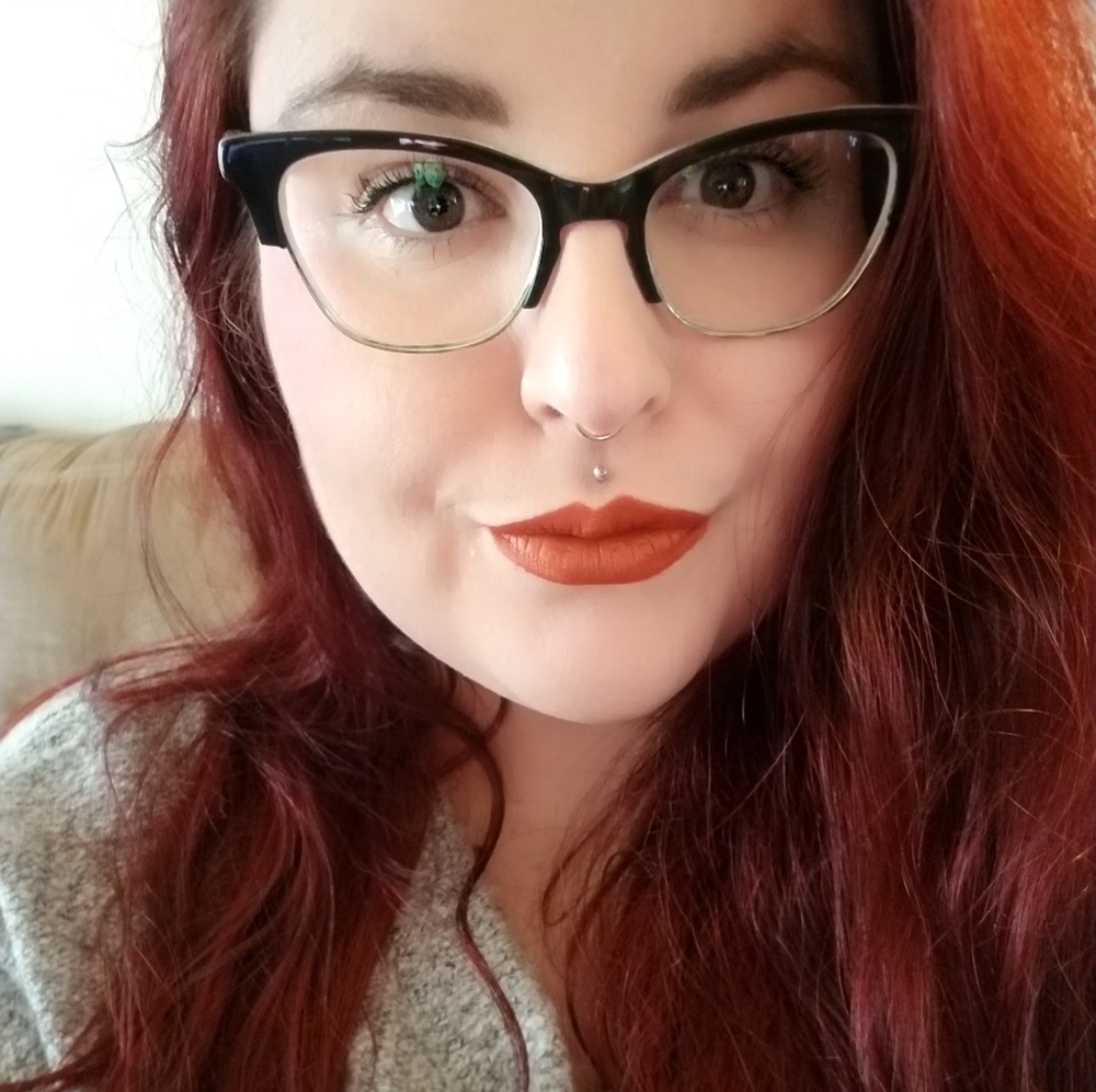 Meet your Posher, Jenn